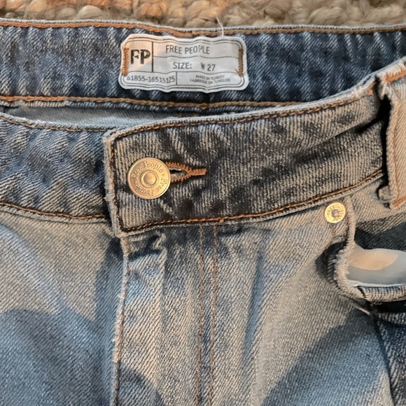 Free People Distressed HighRise 70's short sz 27 - Picture 5 of 9